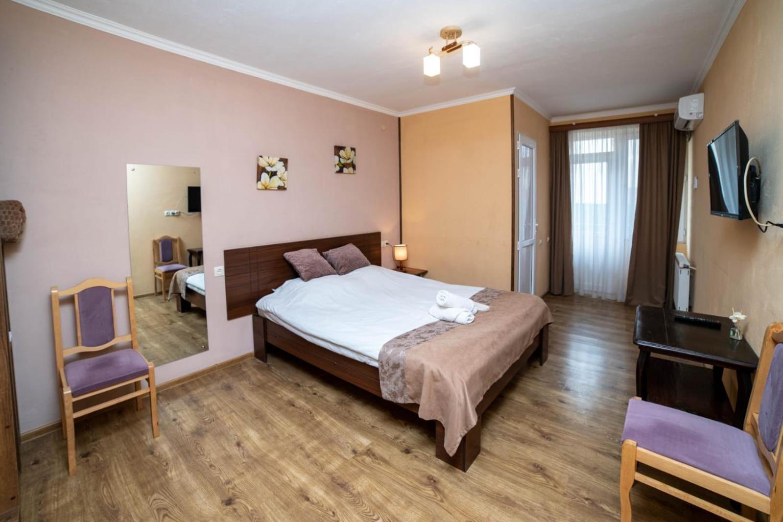 Guest House Kavkasioni 33 Telavi Ngoại thất bức ảnh