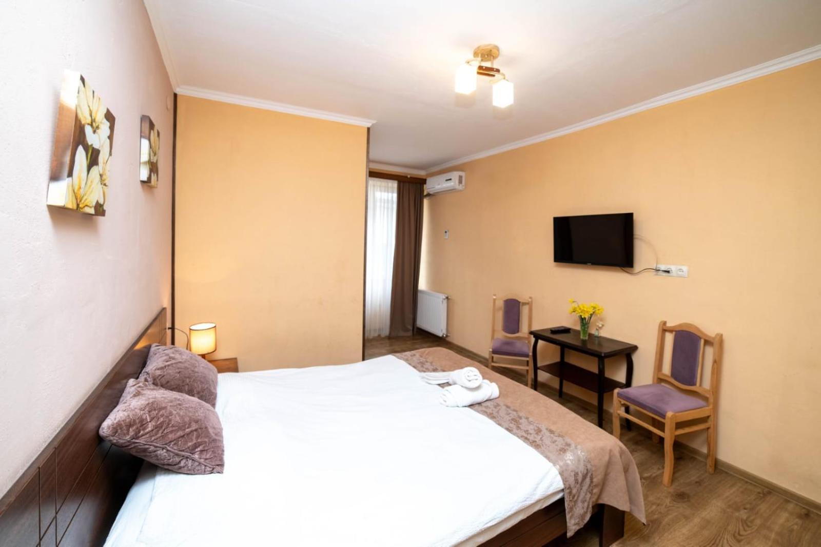 Guest House Kavkasioni 33 Telavi Ngoại thất bức ảnh