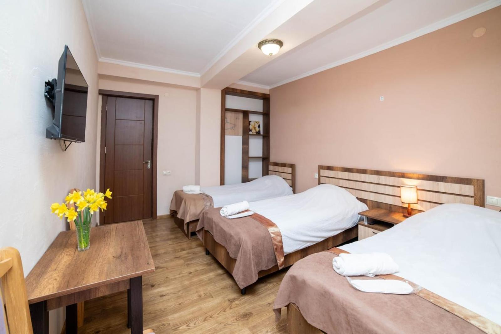 Guest House Kavkasioni 33 Telavi Ngoại thất bức ảnh